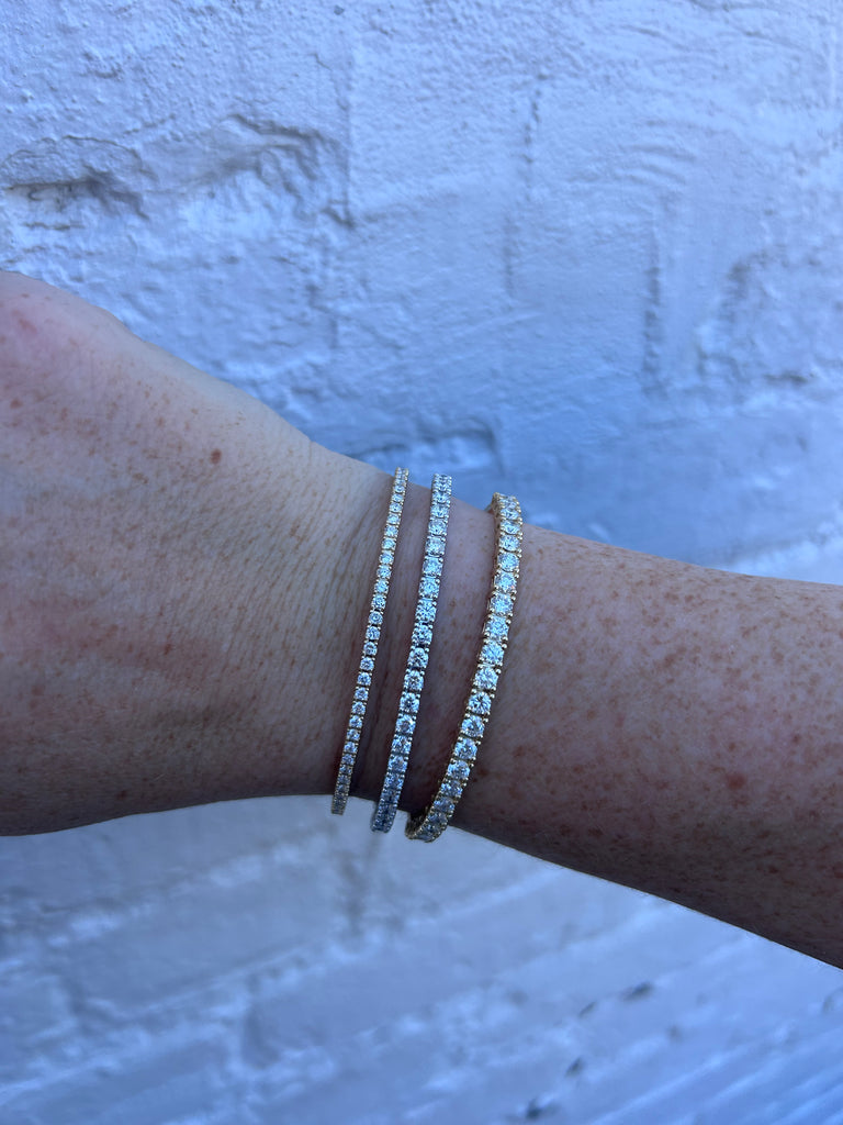 Lab Grown Diamond Halfway Flex Bangle