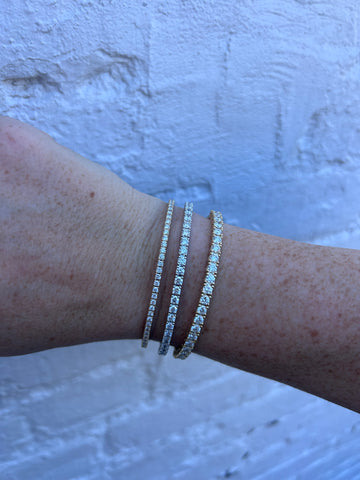 Lab Grown Diamond Halfway Flex Bangle