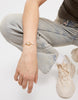 White Thread Bracelet with Shell Pearl - Ser Diferente