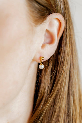 Millie Pearl Gold Screwback Stud Earrings