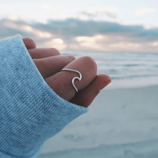 Wave Ring in Silver