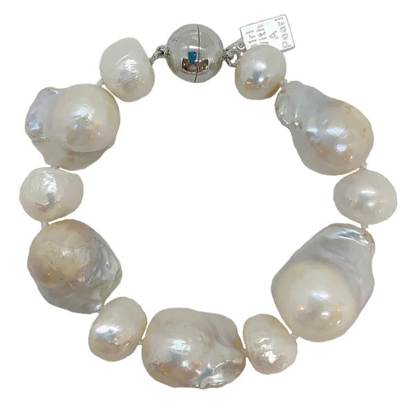 Wild Pearl Deluxe Bracelet in White