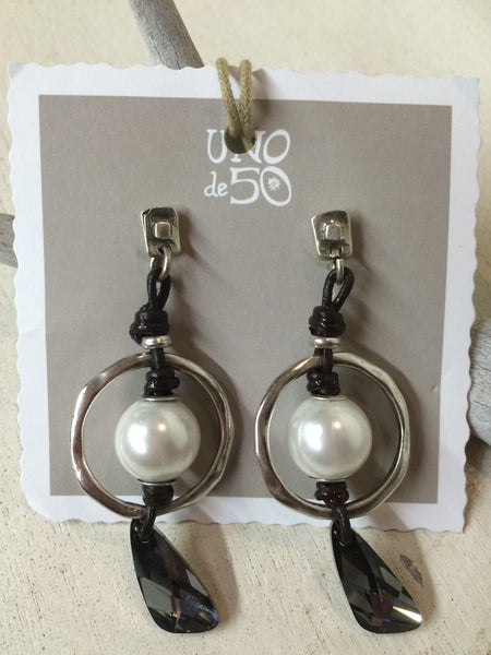 Pearl of Wisdom Earrings